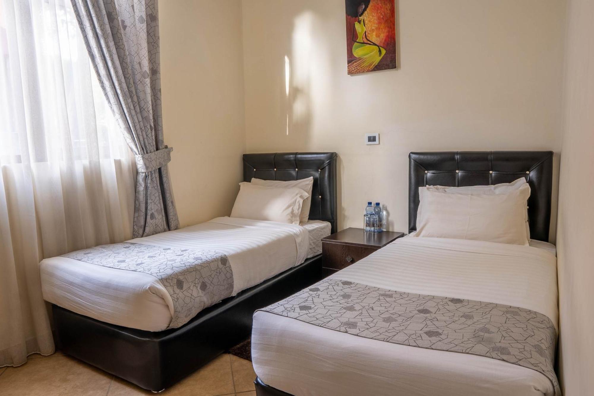 Yaya Africa Athletics Village Sululta Kültér fotó
