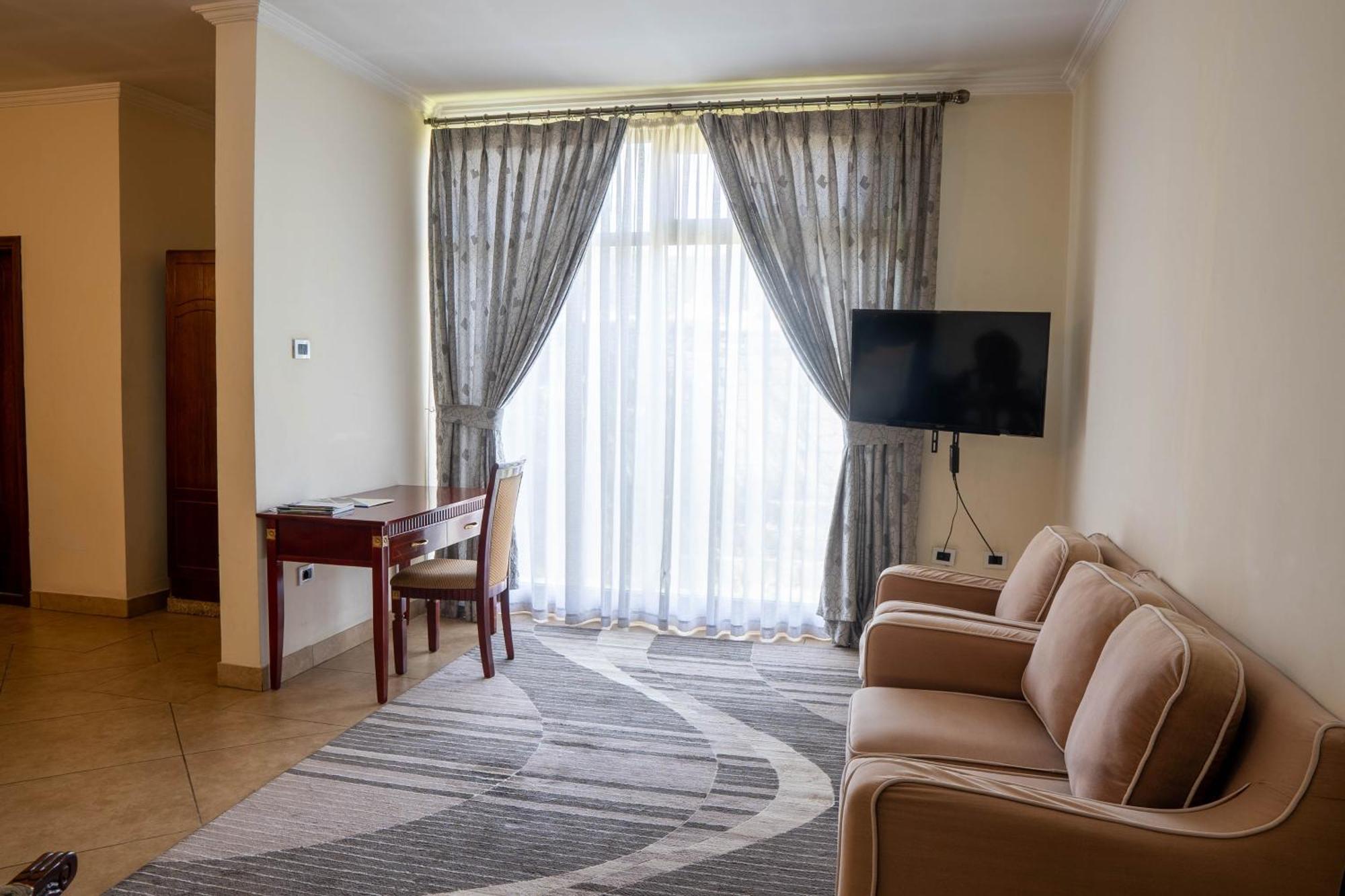 Yaya Africa Athletics Village Sululta Kültér fotó