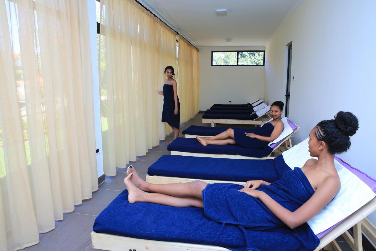 Yaya Africa Athletics Village Sululta Kültér fotó